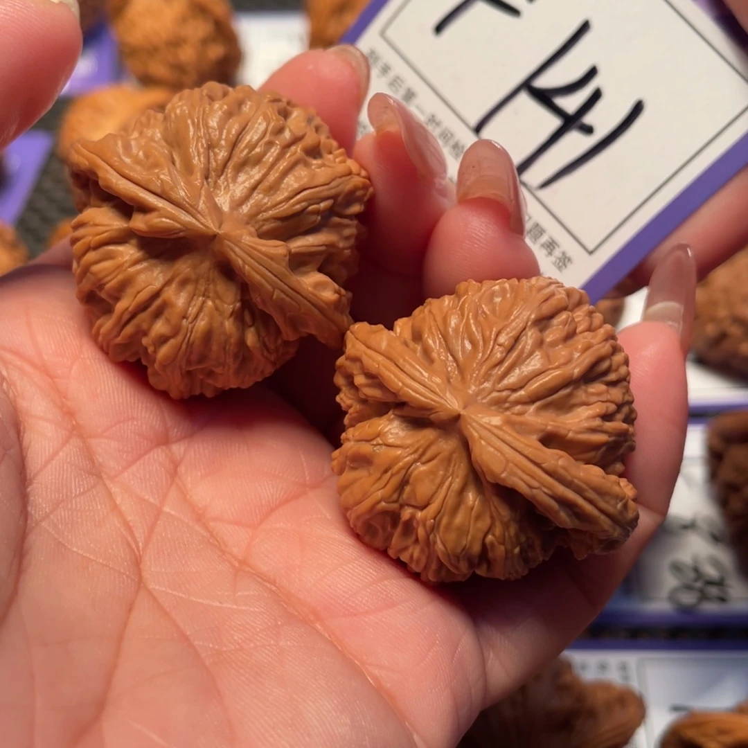 文玩核桃把件141号白狮子40