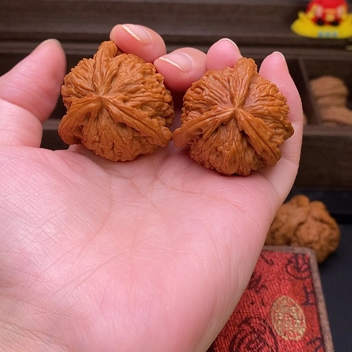老***王把件文玩核桃白奔