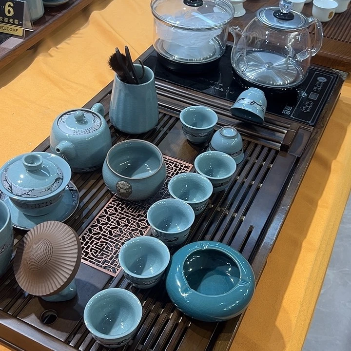 企业发展前景十分好发展迅速而稳定增长