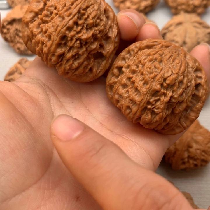 文玩核桃把件南疆石45