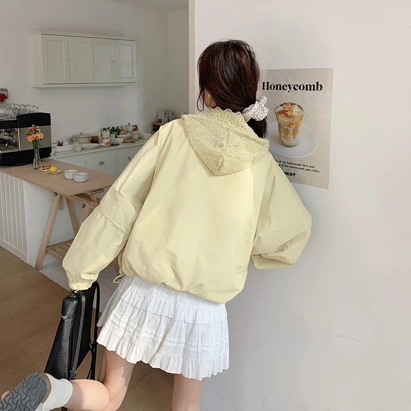 高级感蕾丝拼接连帽短外套女春2025新款韩系宽松超好看小个子夹克