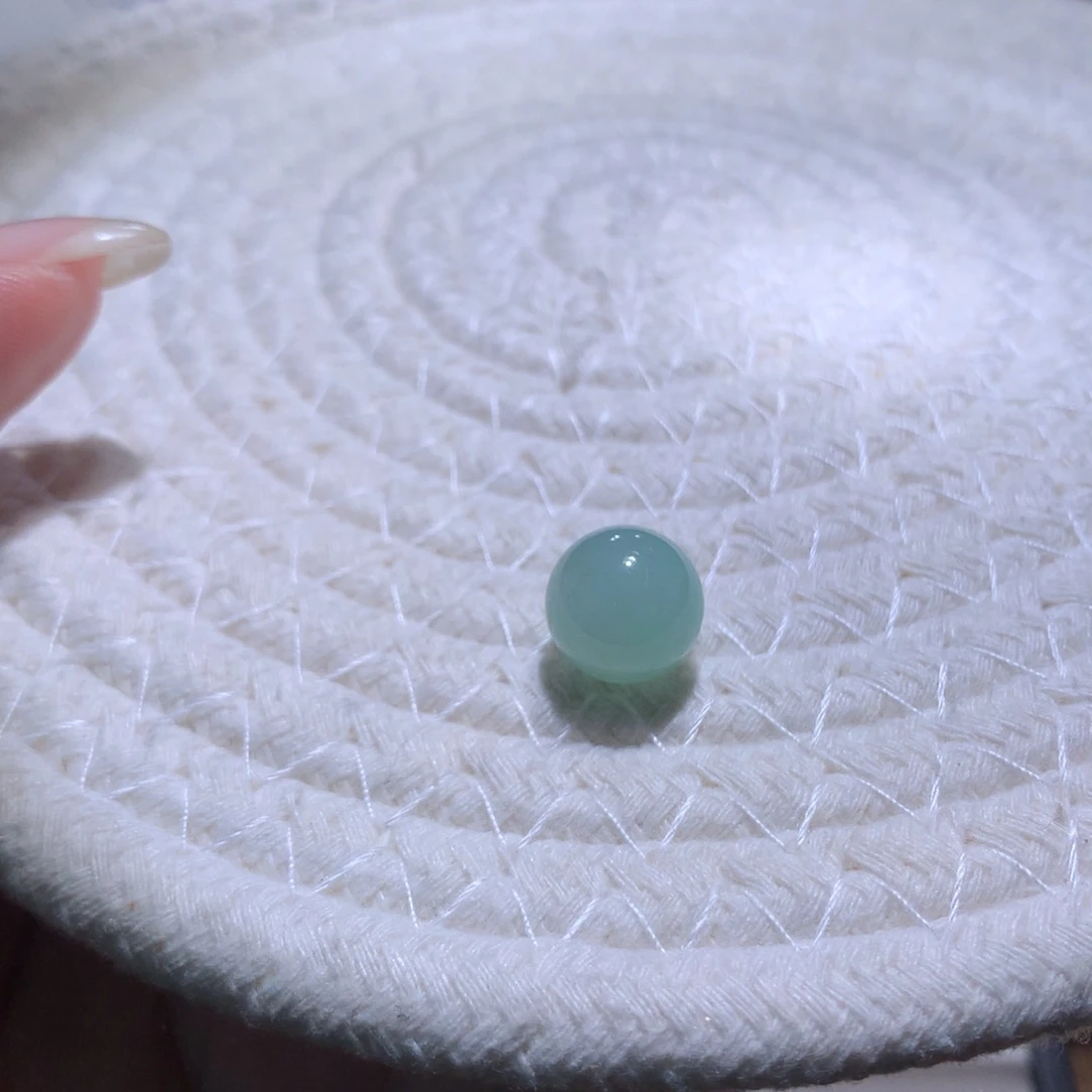 散珠翡翠特价果绿卡11.9