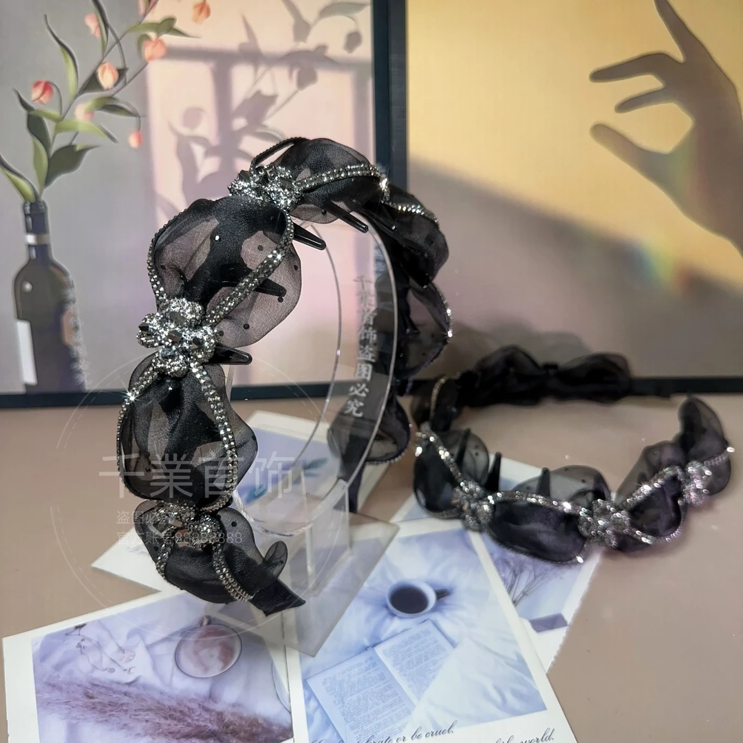 綾。2025升级款褶皱镶钻四叶花高级感时尚百搭气质减龄款发箍T0922