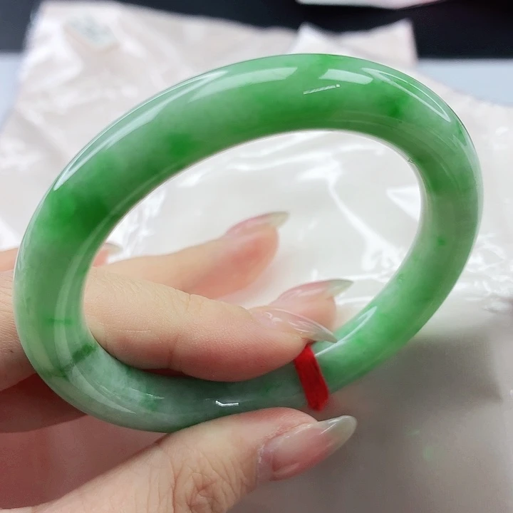 未镶嵌手镯翡翠，506