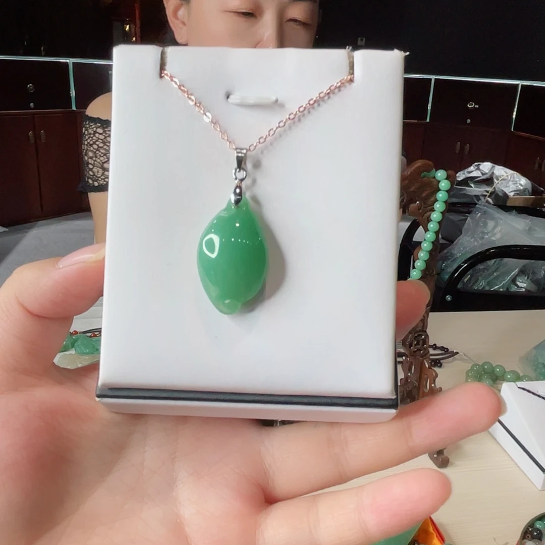 密玉（石英质玉）未镶嵌颈饰