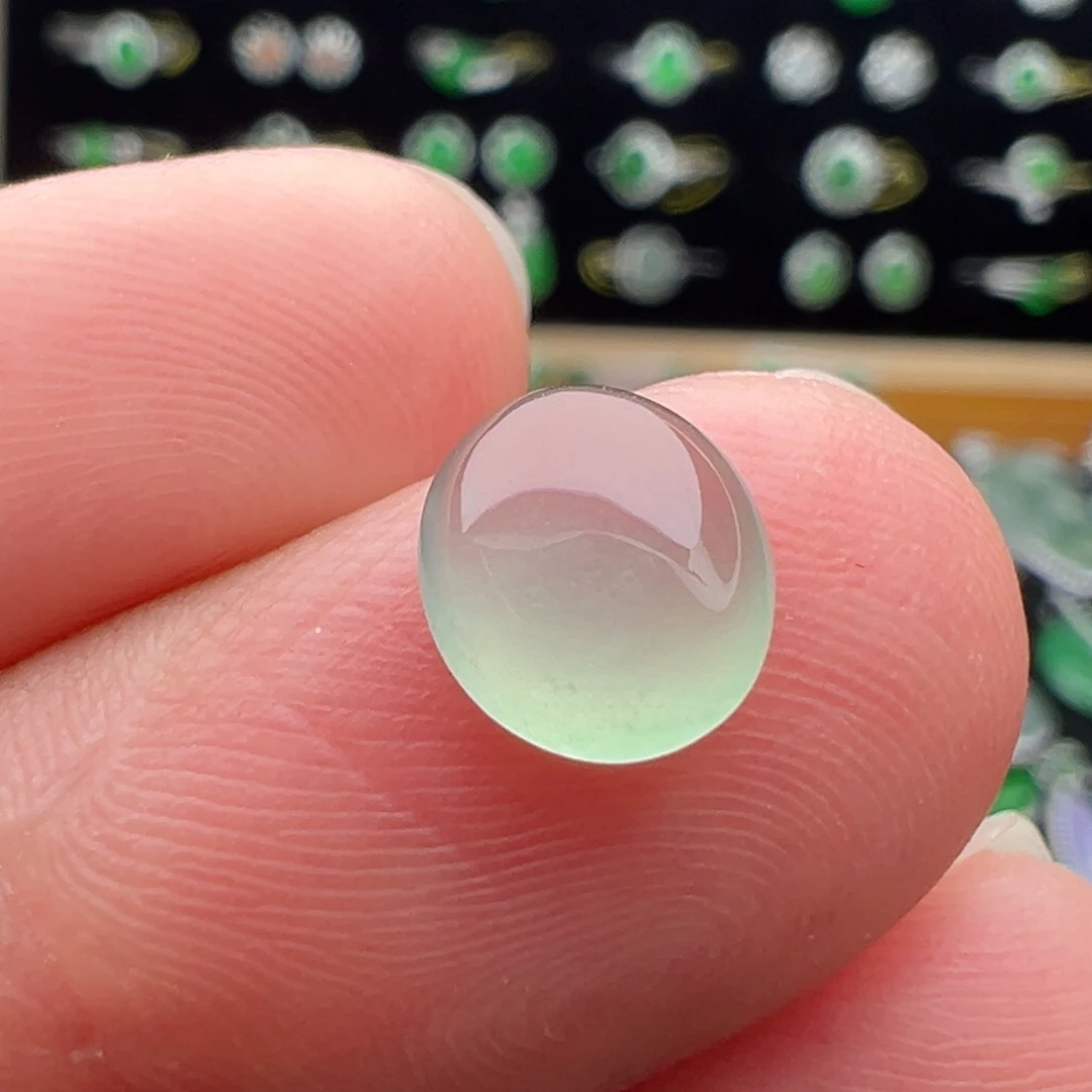 翡翠未镶嵌颈饰蛋面8.4