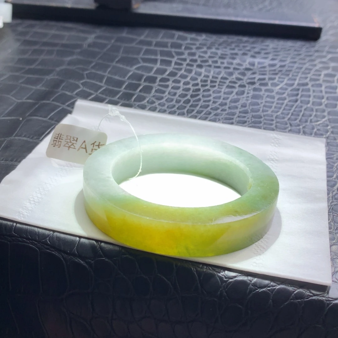未镶嵌手镯定制翡翠