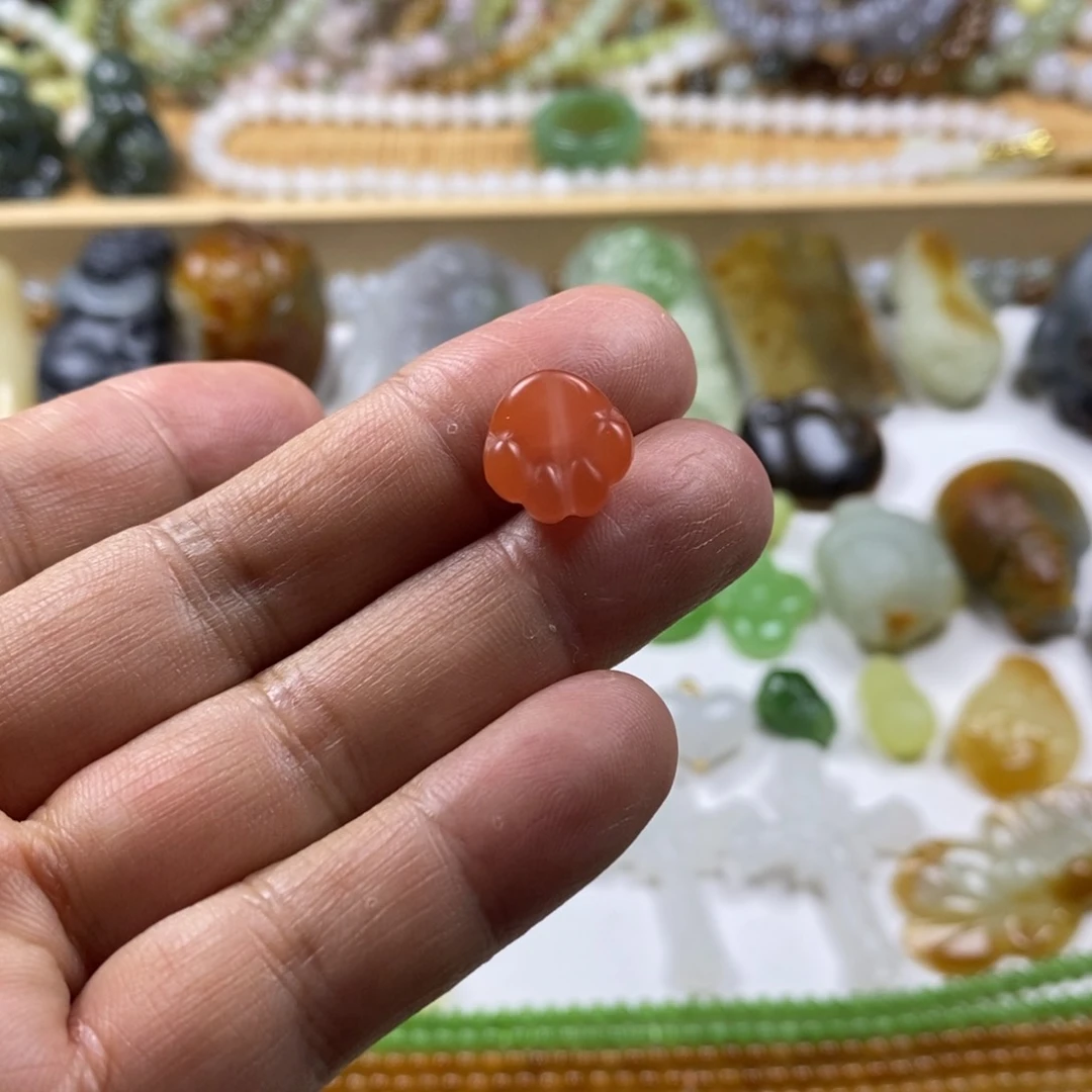 南红玛瑙未镶嵌颈饰