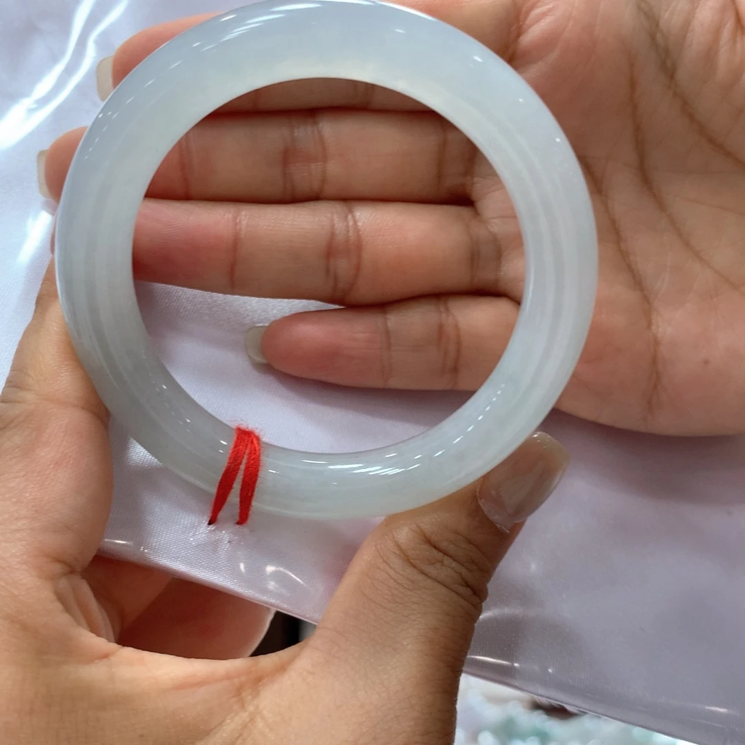 翡翠手镯未镶嵌买断