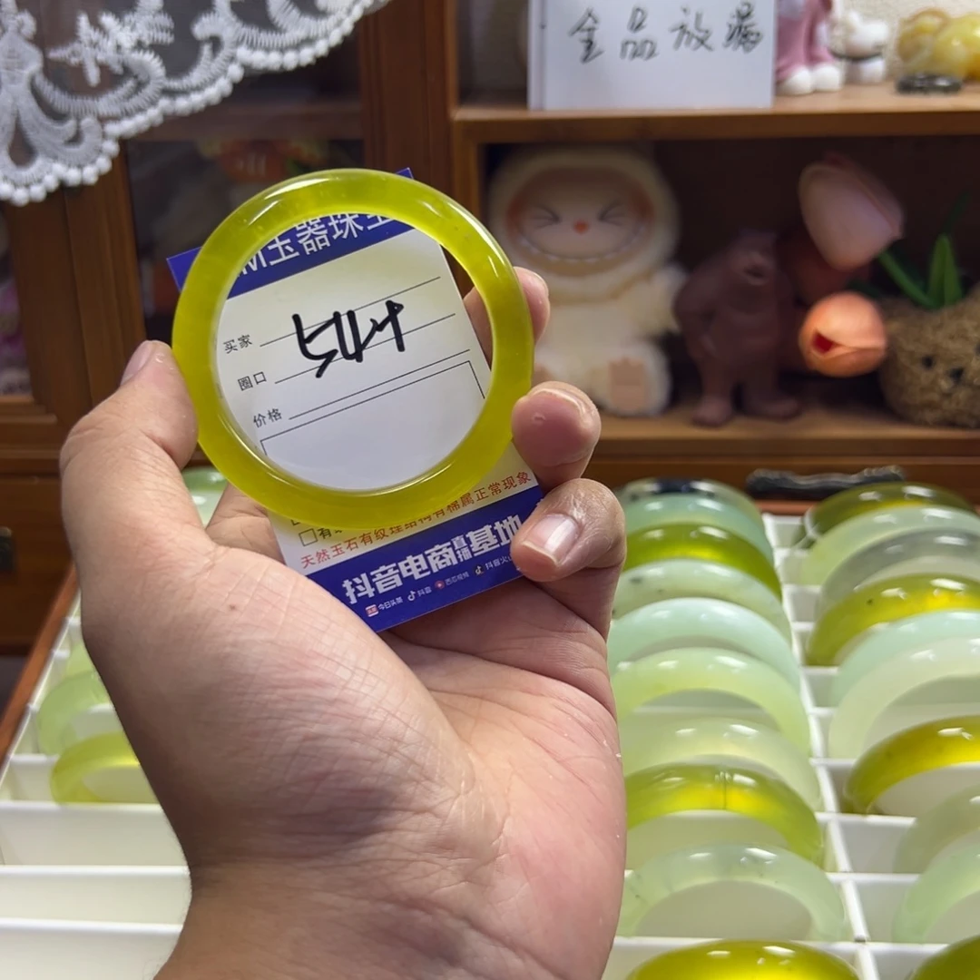 蛇纹石玉未镶嵌手镯577
