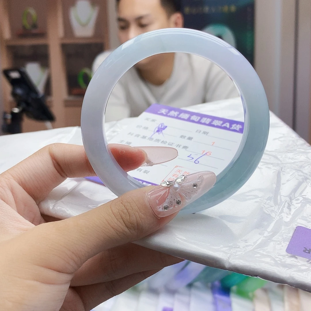 翡翠手镯未镶嵌5）uiiioiiiio