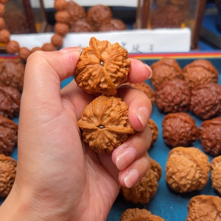 吊坠桃核开*好好好好好好