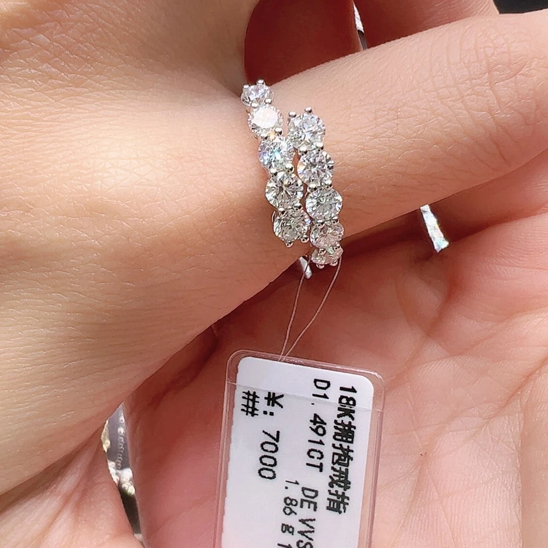 18K金镶嵌实验室培育钻石1.491ct K白拥抱戒指14号圈口