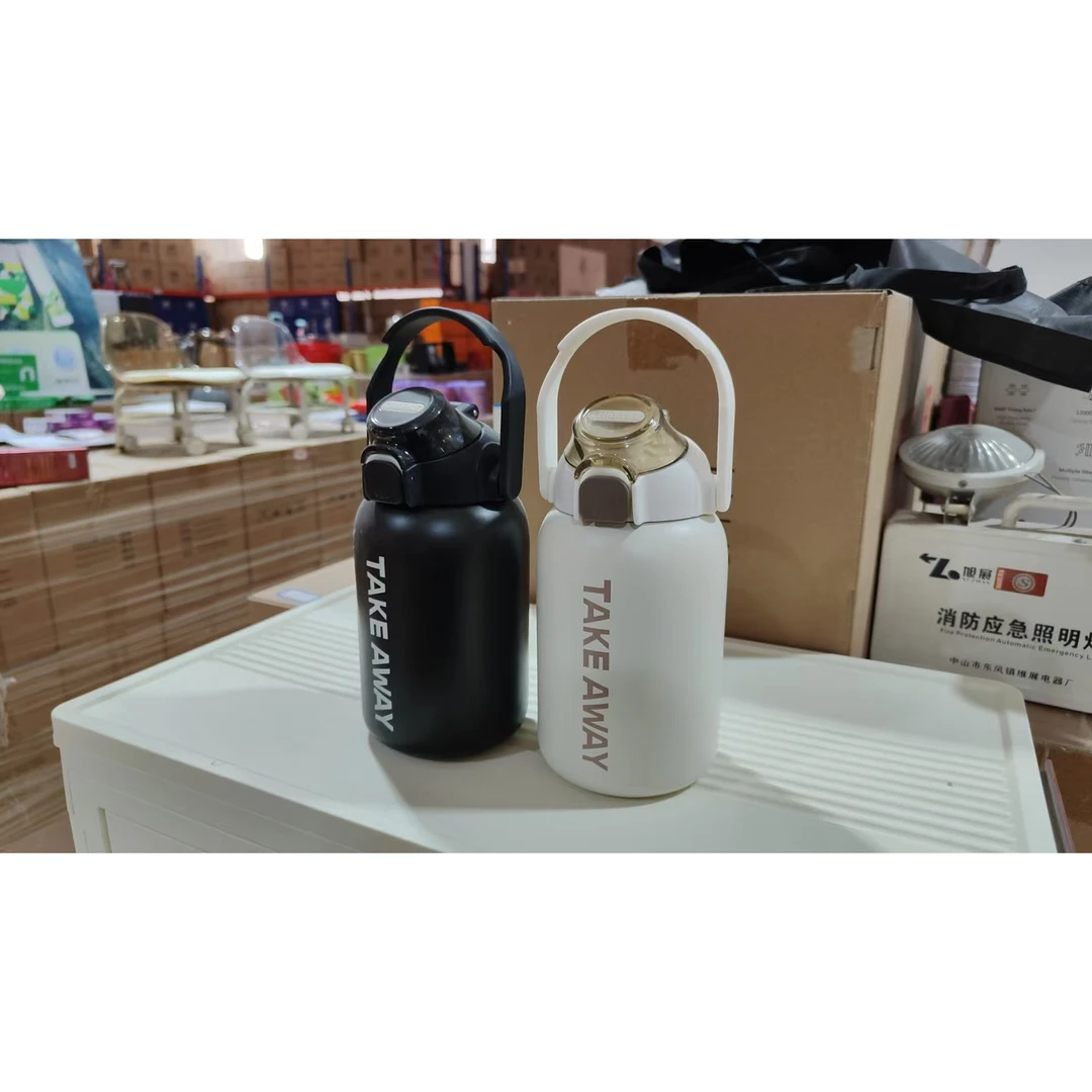 850ml新款大容量手提保温杯弹盖款手提壶带吸管户外保温杯YH