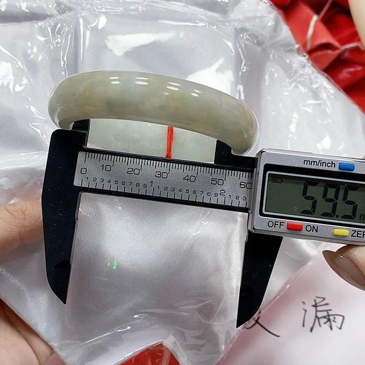 翡翠手镯未镶嵌127