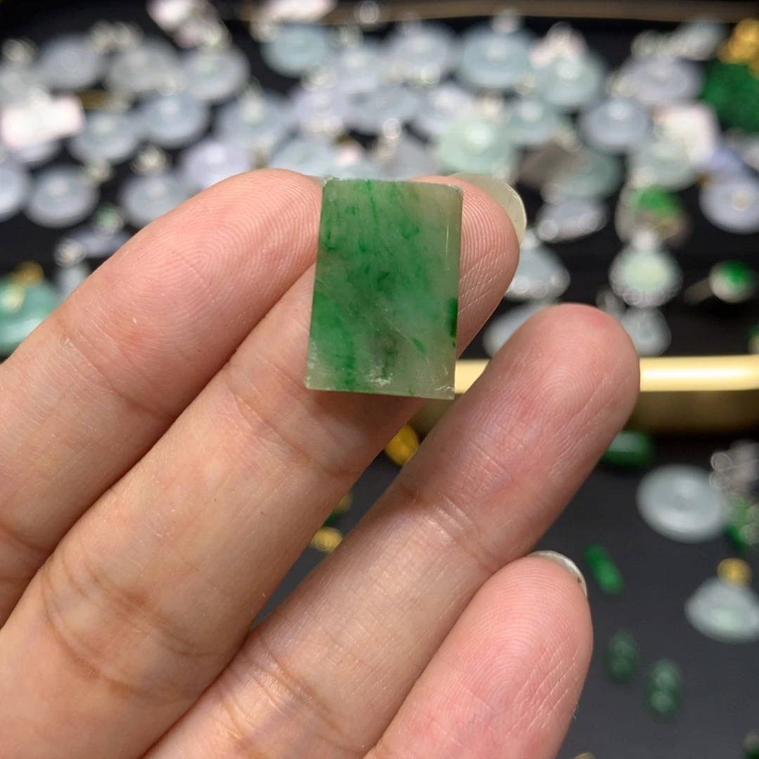 吊坠(不含链)未镶嵌翡翠有纹裂