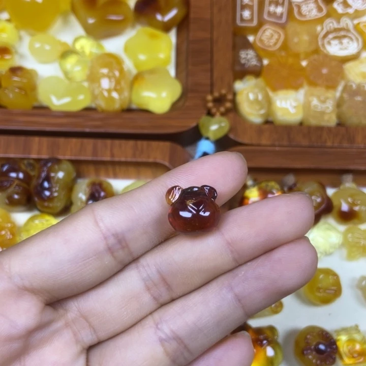 橄榄核吊坠小熊头58