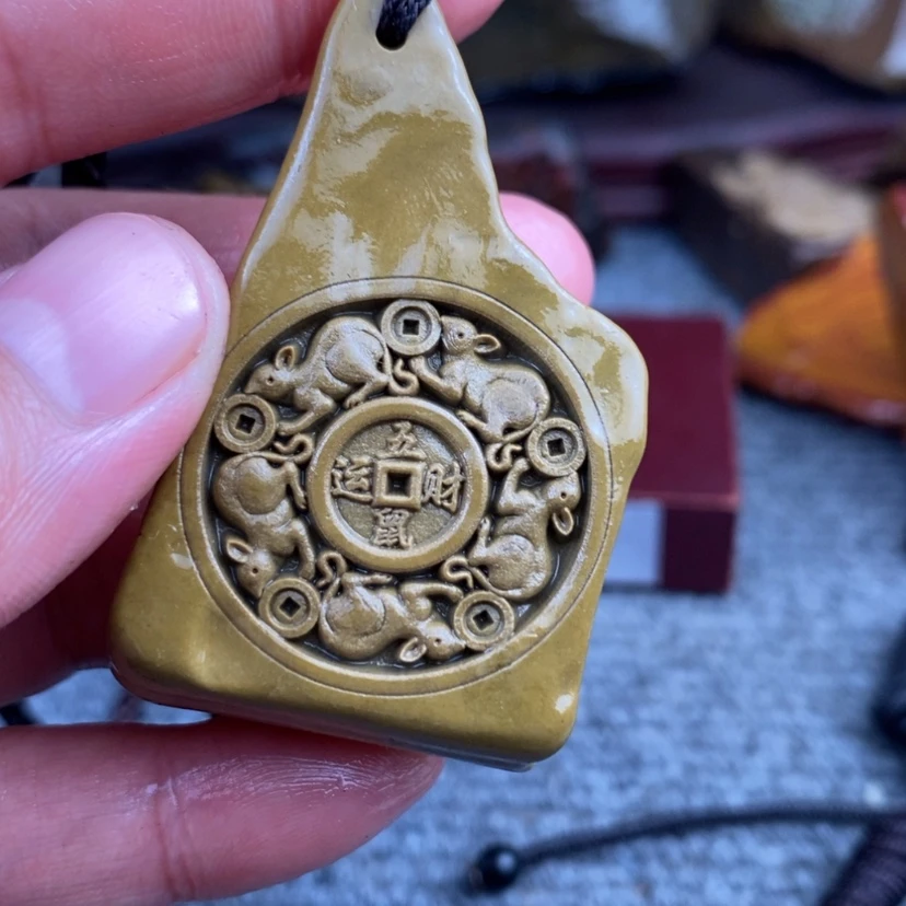 【闪购商品】原石雕刻手把件