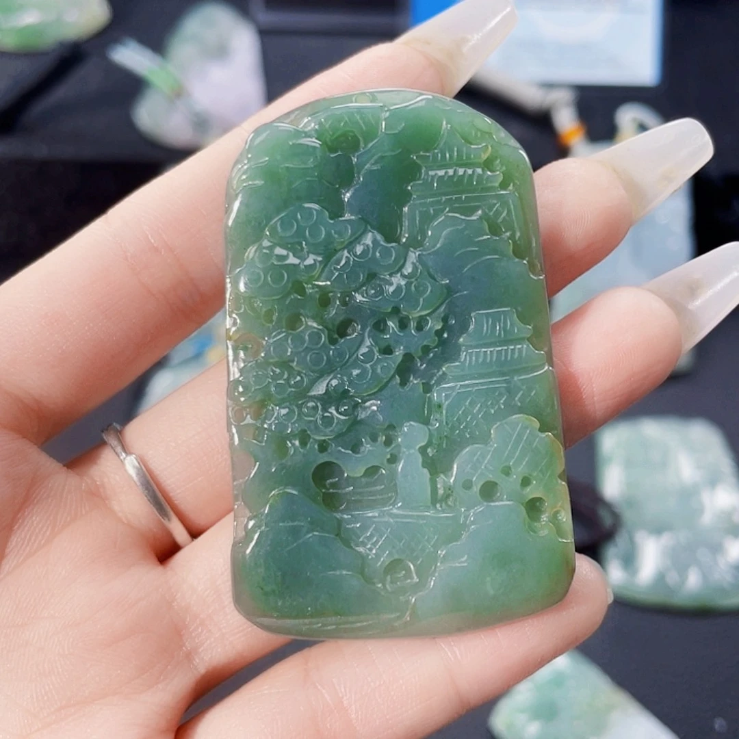 翡翠未镶嵌颈饰翡翠