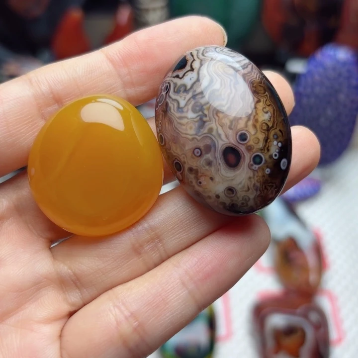 玛瑙/玉髓未镶嵌珠宝半成品