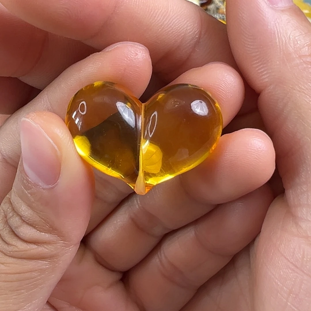 琥珀未镶嵌裸石琥珀