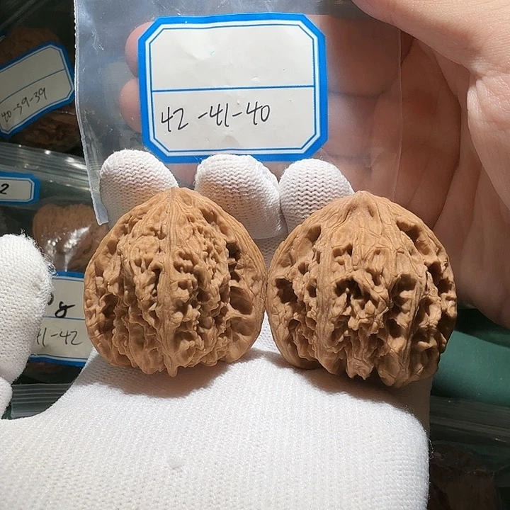 文玩核桃吊坠南疆34