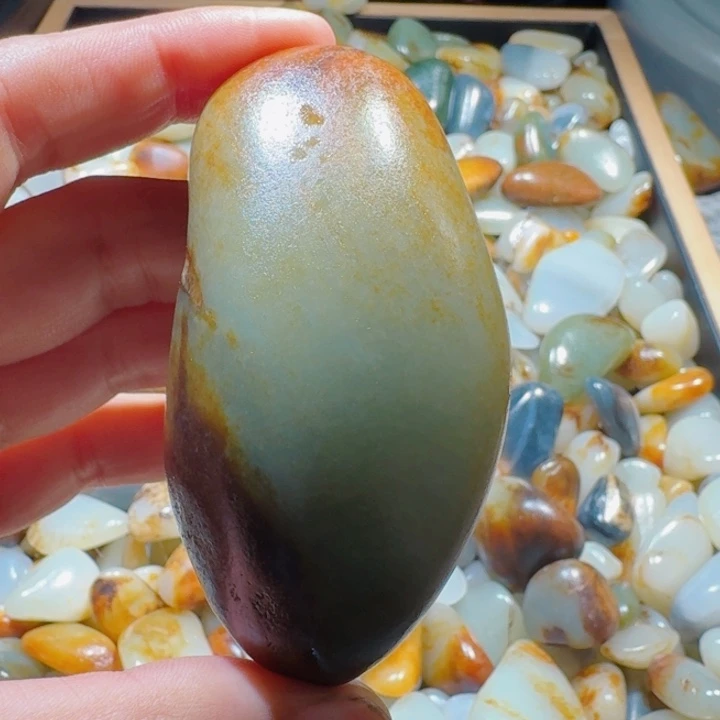 和田玉未镶嵌挂件140克