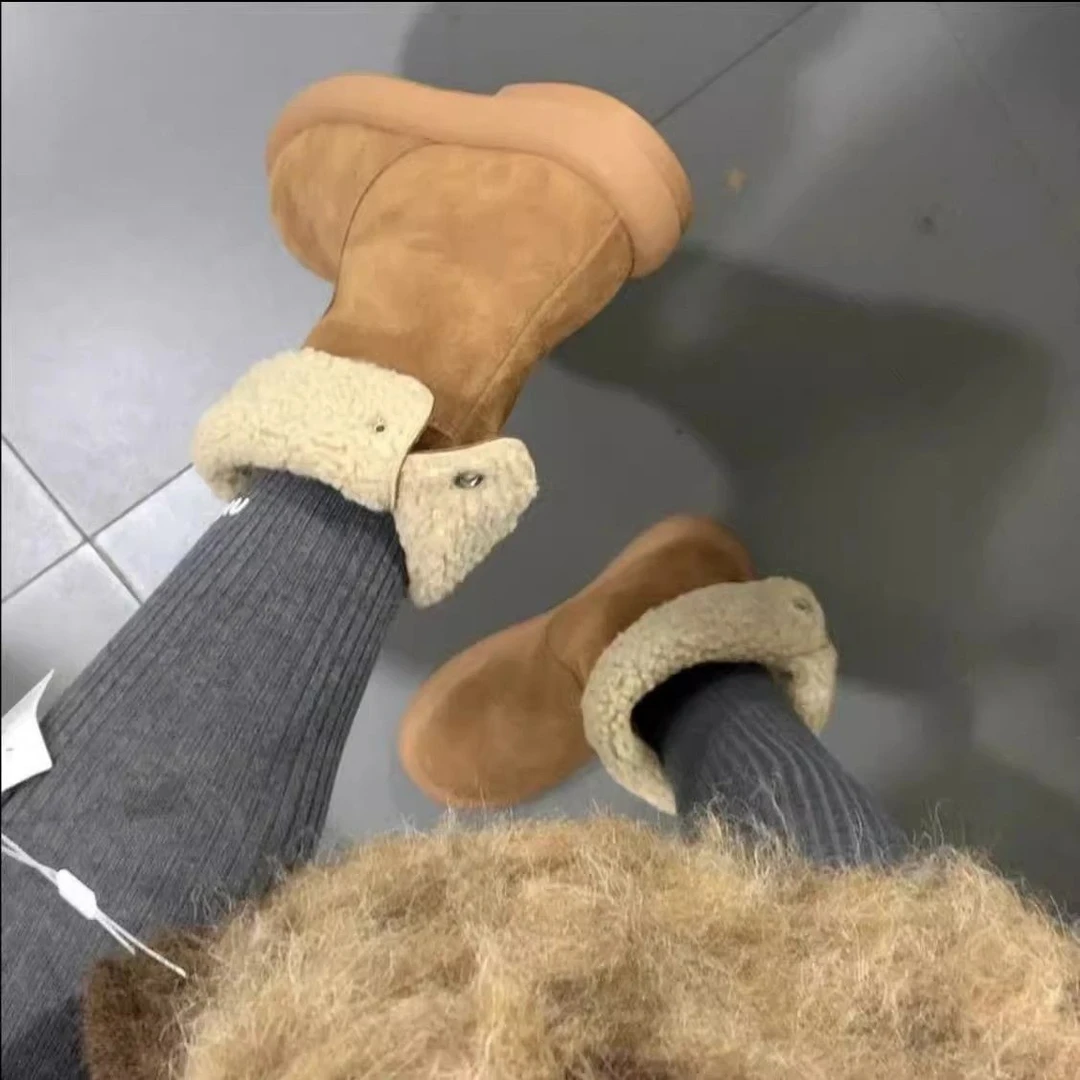 啄木鸟中筒雪地靴女棉鞋加绒两穿短靴子复古翻毛皮平底机车马丁靴