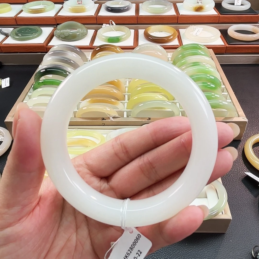 和田玉未镶嵌手镯61白羊脂