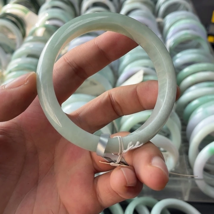 翡翠未镶嵌手镯翡翠手镯