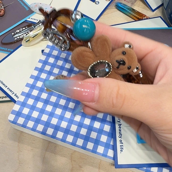 皮质铁合金小熊蓝珠扭扭20