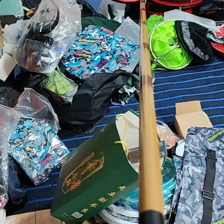 2.4支架带羊角一套，，