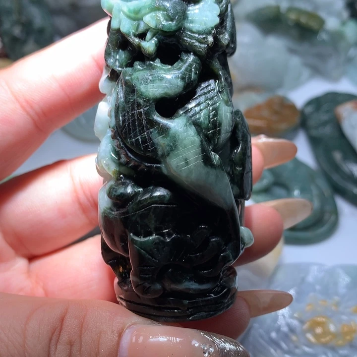 翡翠未镶嵌颈饰保真天然A货翡翠