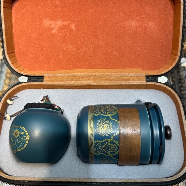 1344-简朴套杯一套盒装