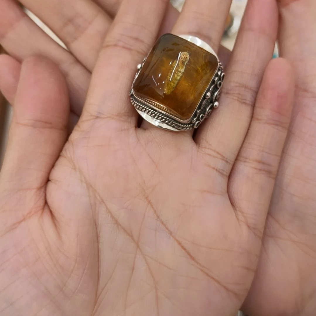 虫珀未镶嵌戒指戒指