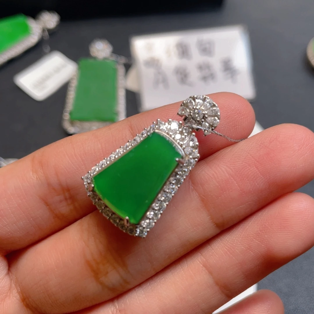 翡翠银S925镶嵌颈饰