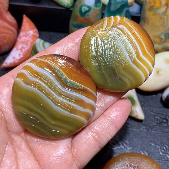 石英质玉珠宝半成品未镶嵌用*哥