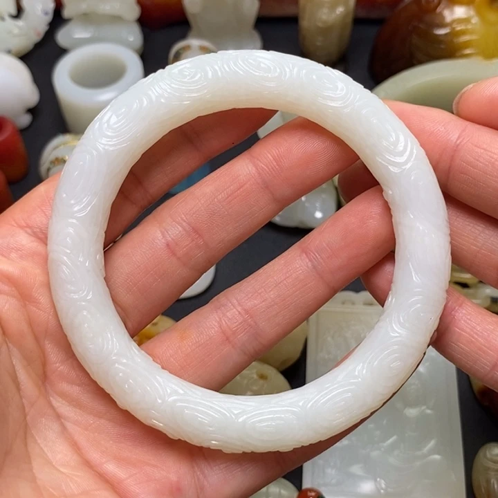 和田玉手镯未镶嵌L**C
