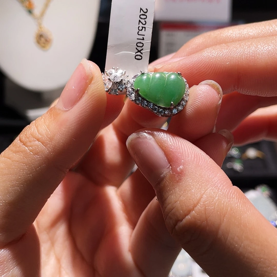 翡翠银S925镶嵌颈饰