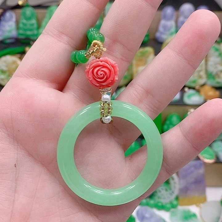 翡翠银S925镶嵌吊坠(赠链)