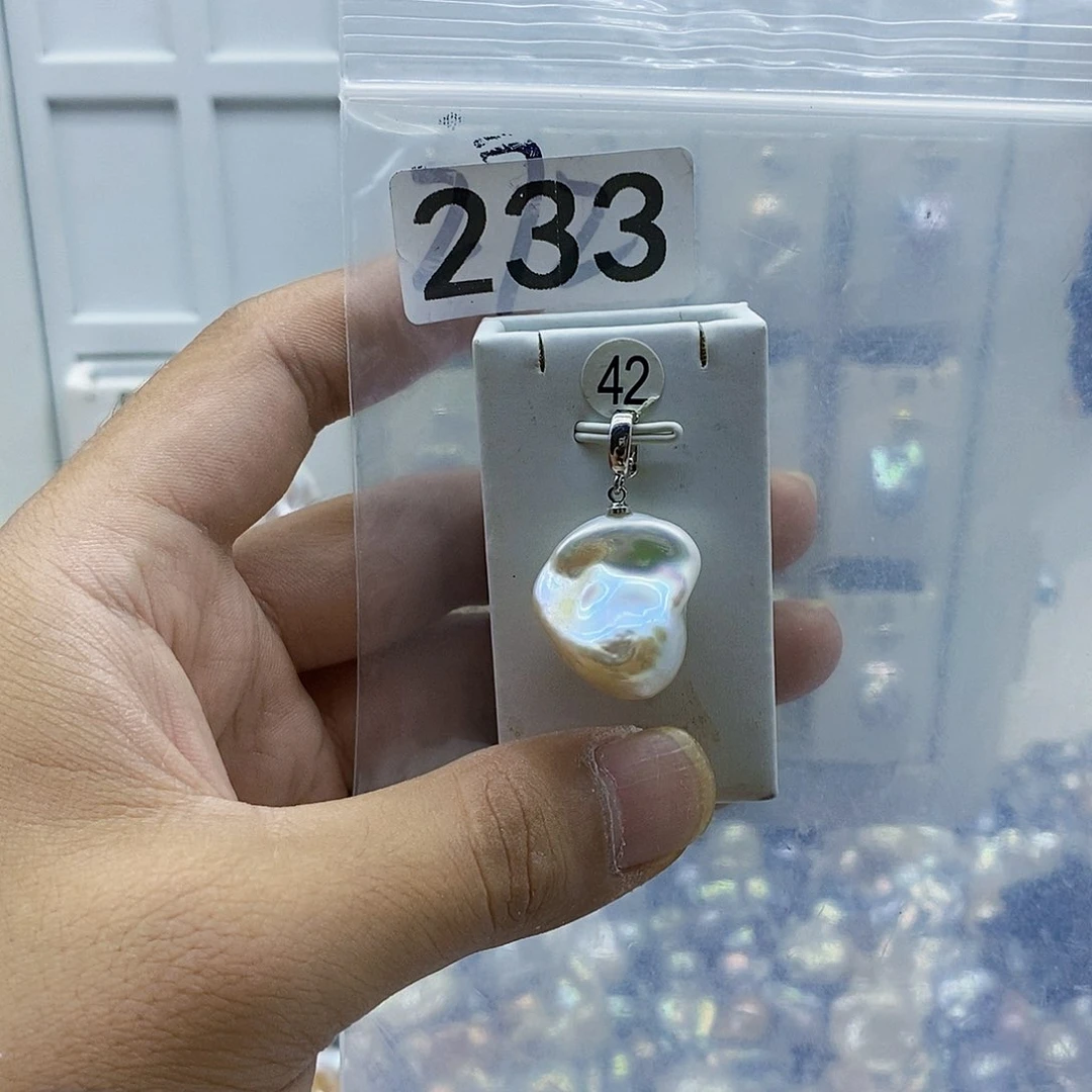 淡水珍珠合金颈饰