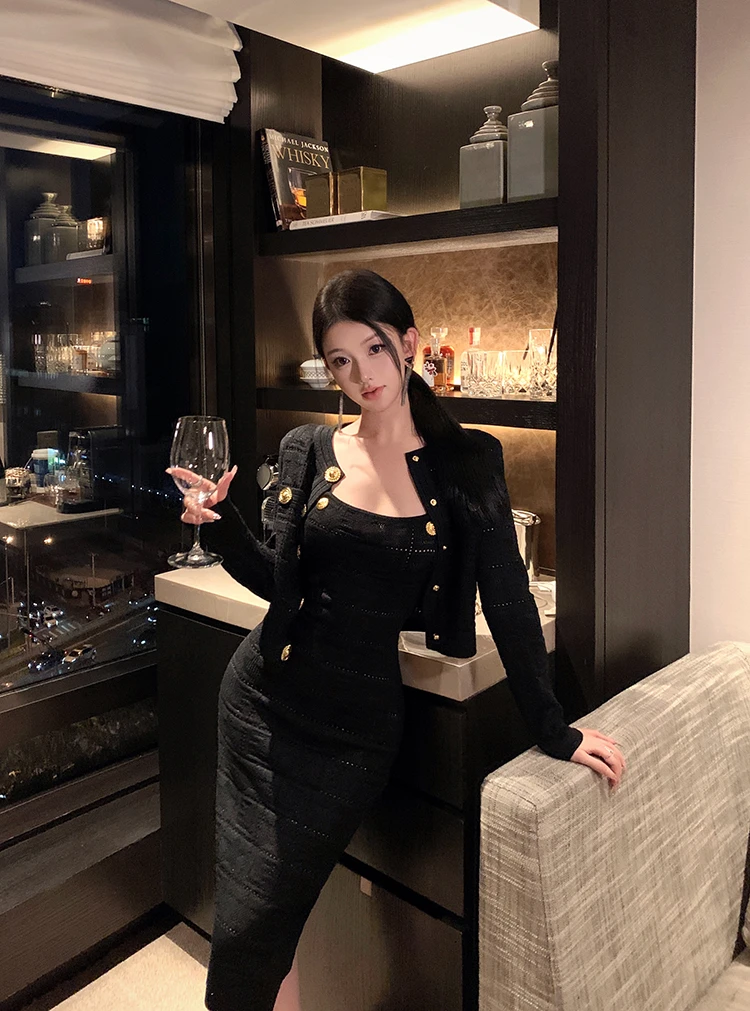 春秋新款显瘦修身气质针织开衫吊带连衣裙套装纯欲风长裙两件套女