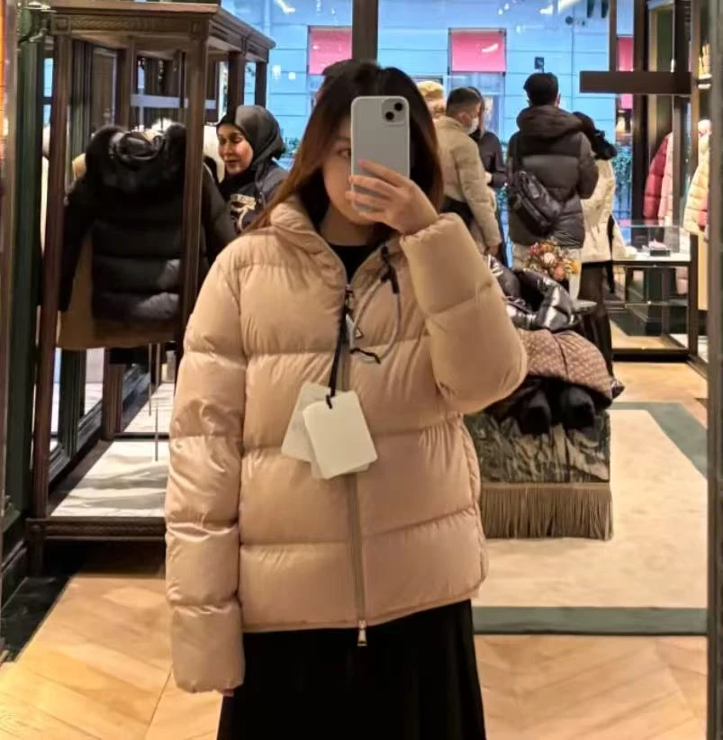 未使用 MONCLER 盟可睐蒙口/GG/Abbadia女士卡其色羽绒服 福利款