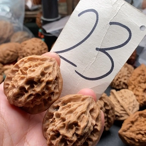 桃核吊坠37全品龙鳞