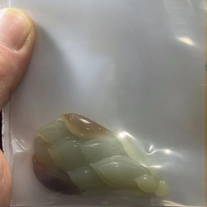 石英质玉未镶嵌颈饰