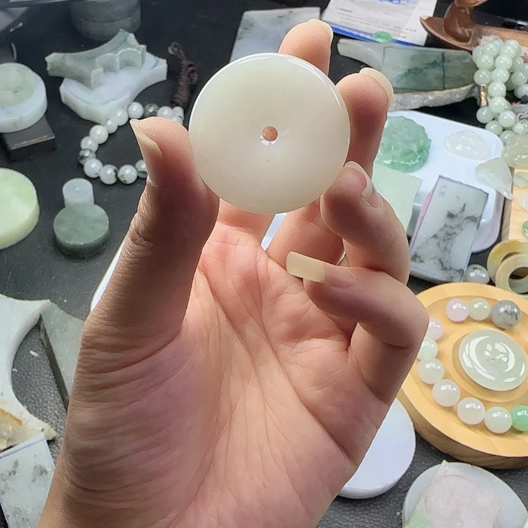 颈饰未镶嵌翡翠天然翡翠平安扣