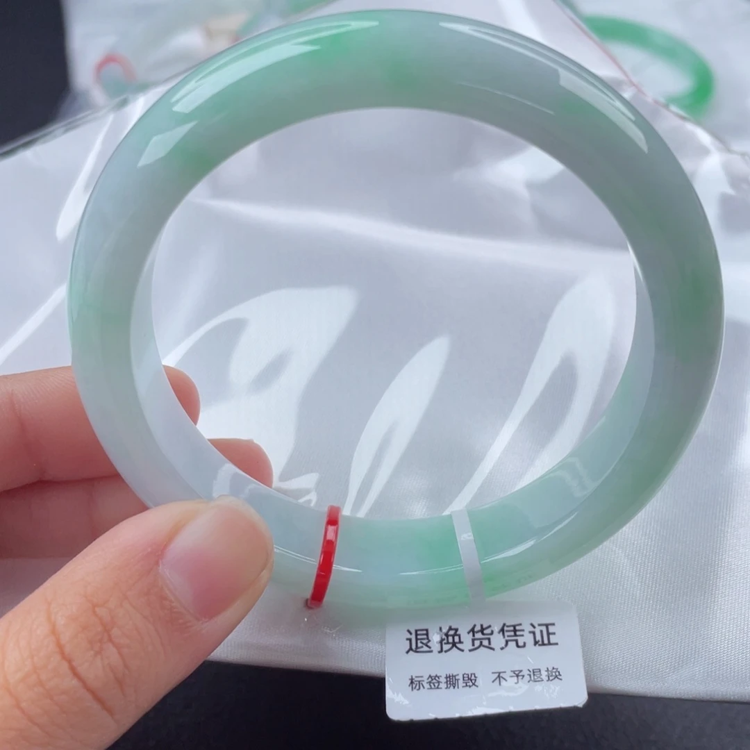 翡翠手镯未镶嵌59.6正圈