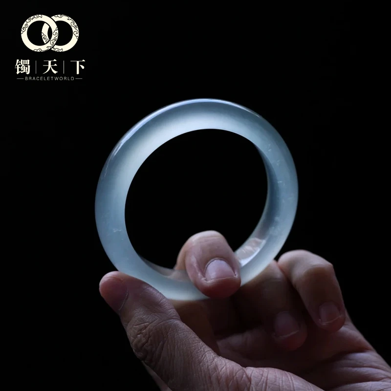 镯天下 缅甸翡翠冰种玉手镯 请勿私拍