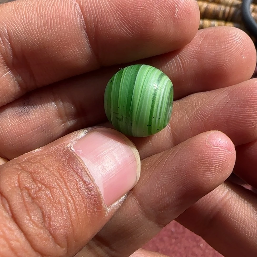 琉璃颈饰藏弟出品，藏区老念珠配饰绿色