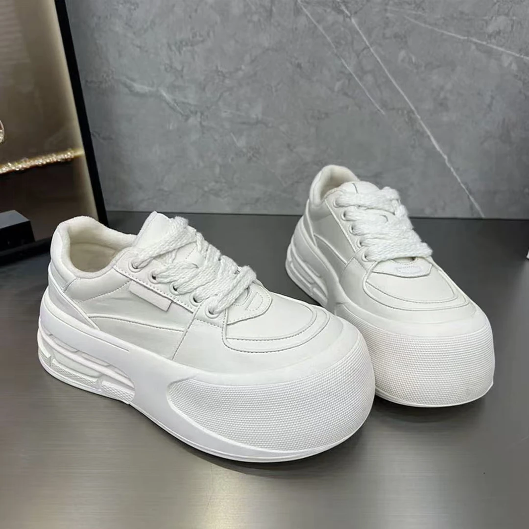 厚底小白鞋女大头鞋真皮2025秋冬新款丑萌休闲娃娃头面包鞋8831